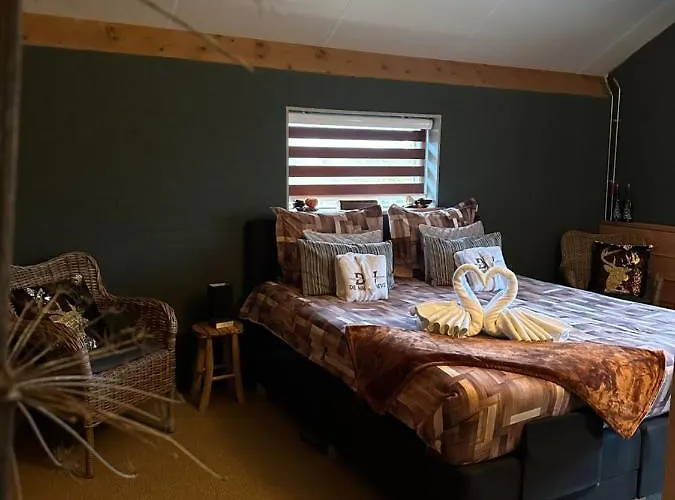 En Wellness De Waalhoeve 4*