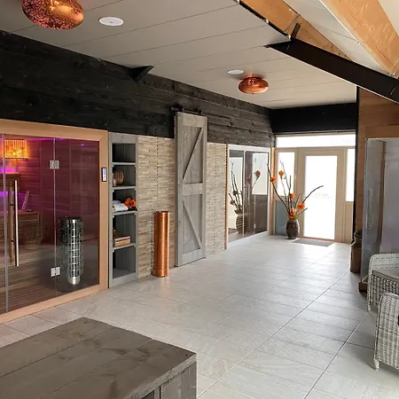 En Wellness De Waalhoeve Bed & Breakfast *